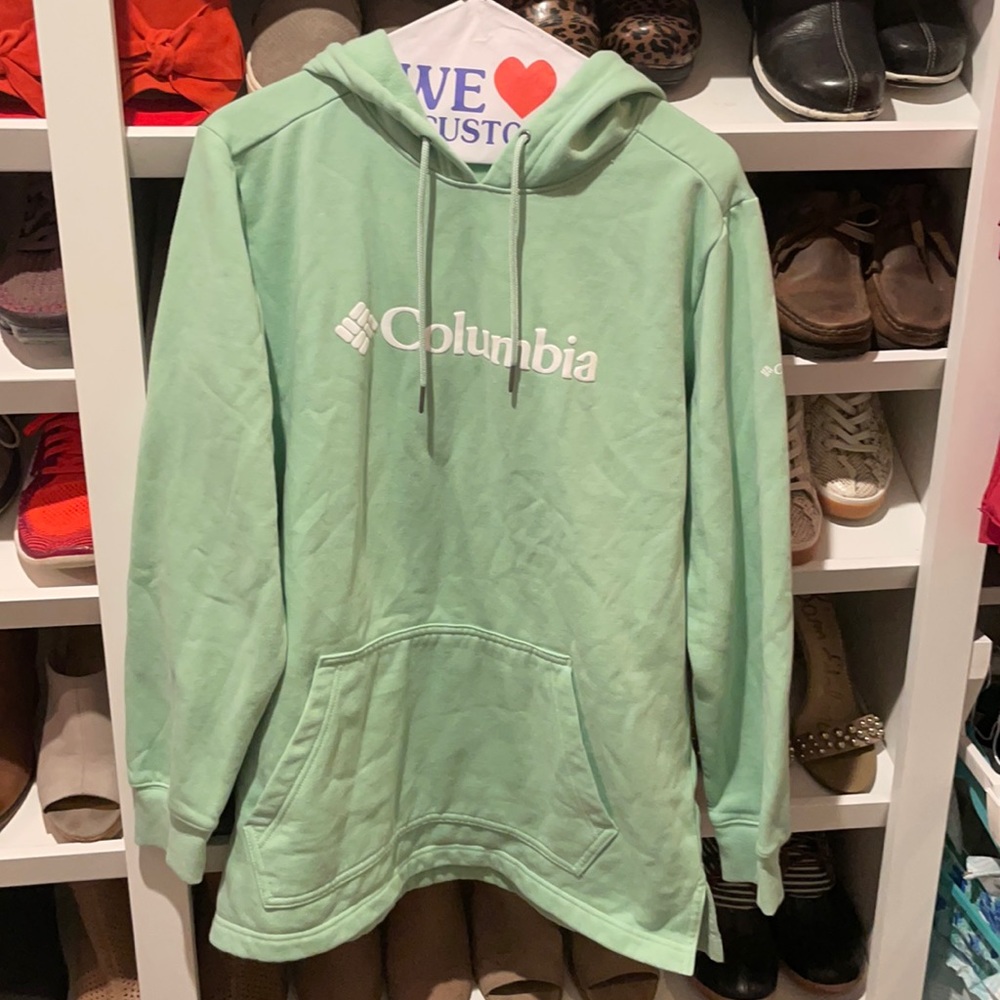 Columbia sweatshirt